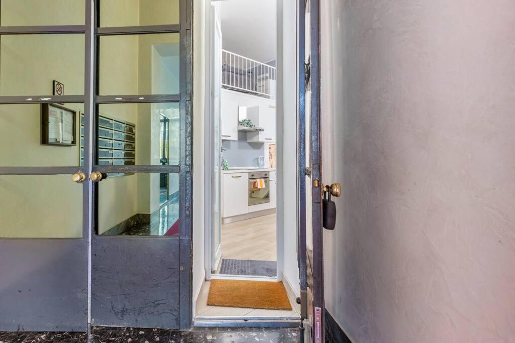 Apartamento Moscova Moderno E Centrale Bilocale Per Coppie Milán Exterior foto
