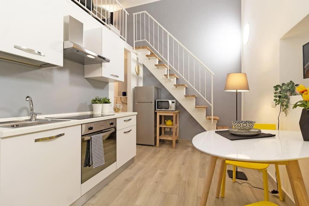 Apartamento Moscova Moderno E Centrale Bilocale Per Coppie Milán Exterior foto